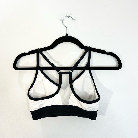 SOLD PINK Victoria's Secret Ultimate lightly lined sports bra white black S - Picture 5 of 10